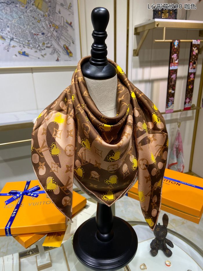 Louis Vuitton Scarf LVS00070